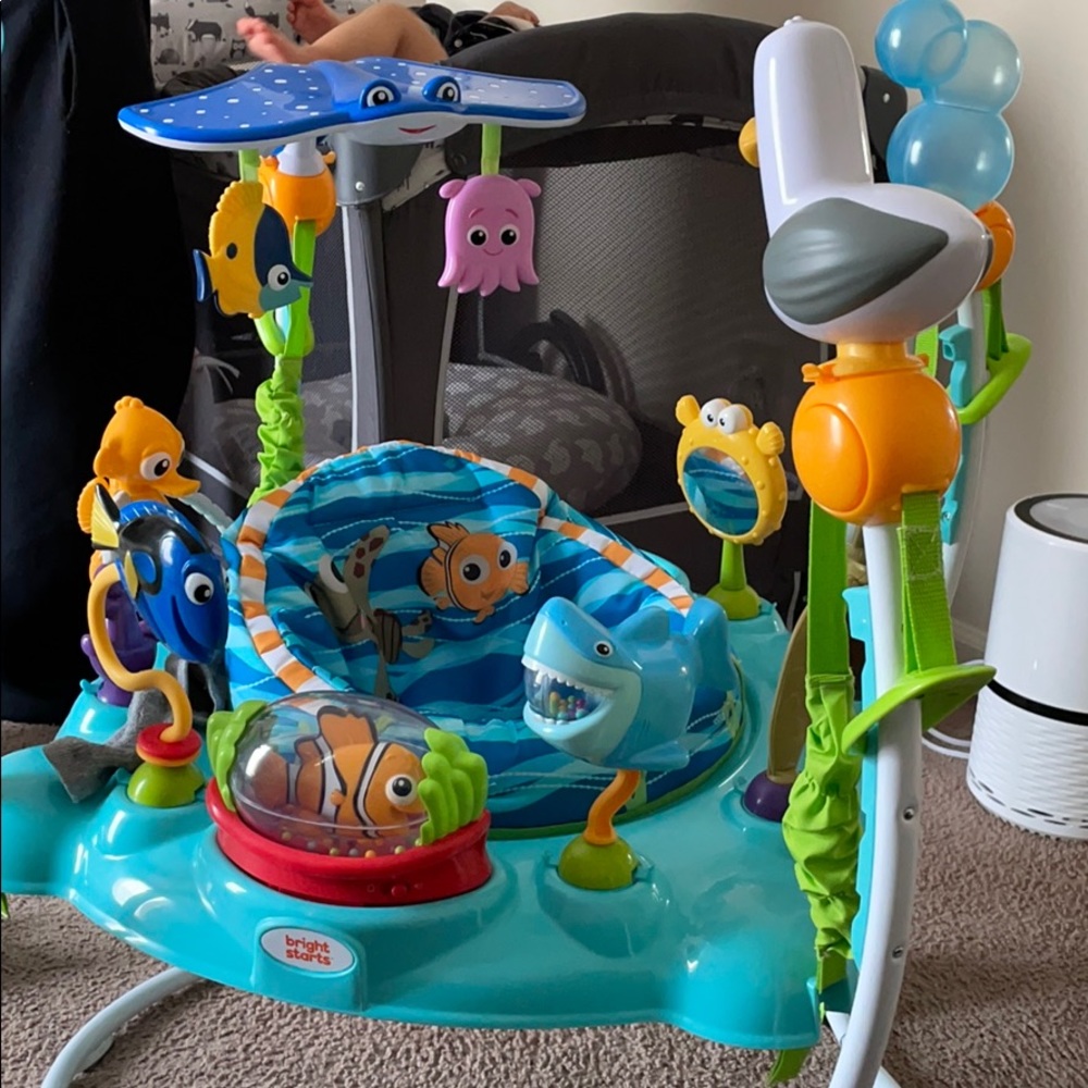 Baby Disney Finding Nemo sea of activities jumper